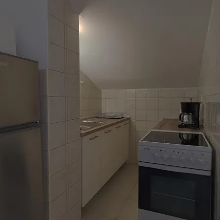 Apartman Tea Apartment Karlobag Exterior photo
