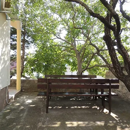 Apartman Tea Apartment Karlobag Exterior photo